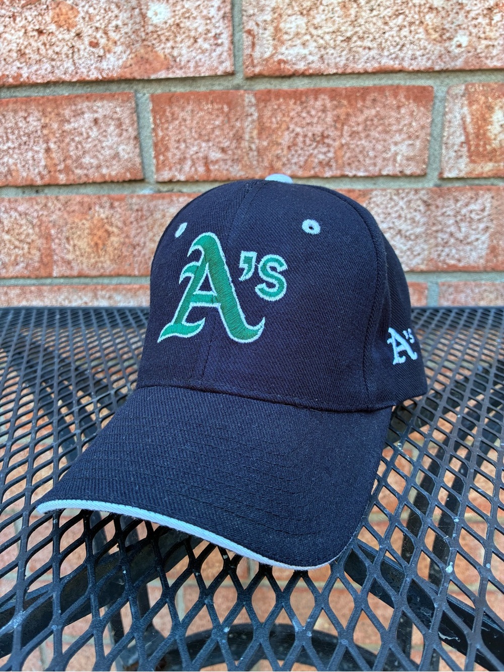 Oakland A's Black Baseball Cap with Green Logo